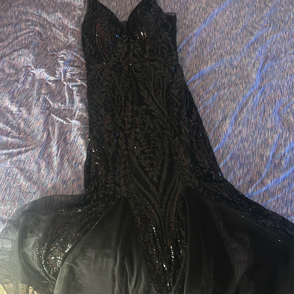 Black prom dress size large